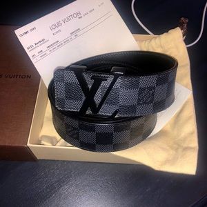Men’s damier Louis Vuitton belt
